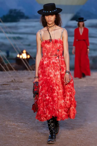 Look 34